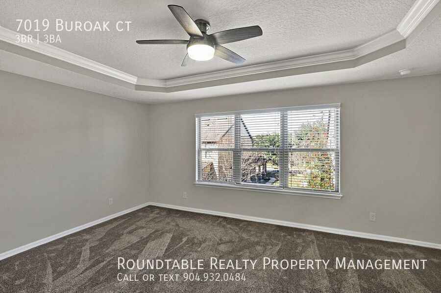 Renovated 3 bedroom/ 2.5 bathroom townhome in gated community! property image