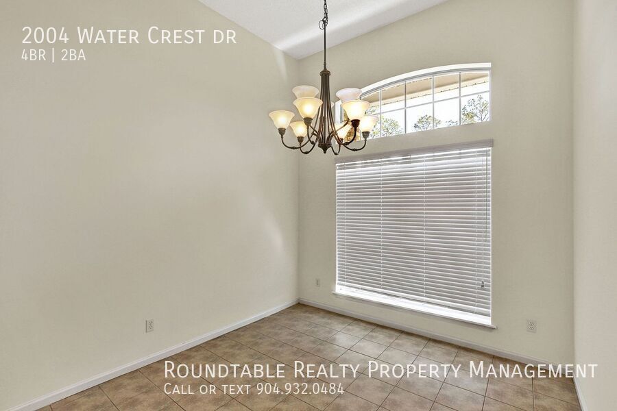 Great 4 bedroom/ 2 bathroom home in Eagle Harbor property image