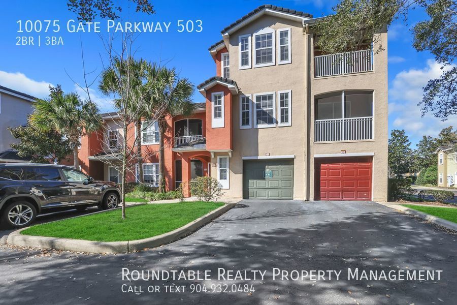 2 bedroom/ 2.5 bathroom condo next to St Johns Town center! property image