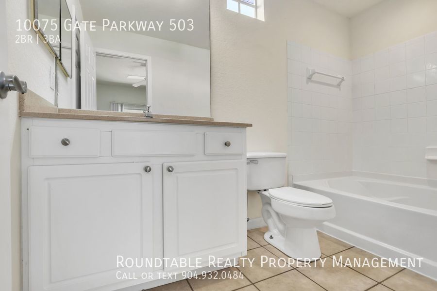 2 bedroom/ 2.5 bathroom condo next to St Johns Town center! property image