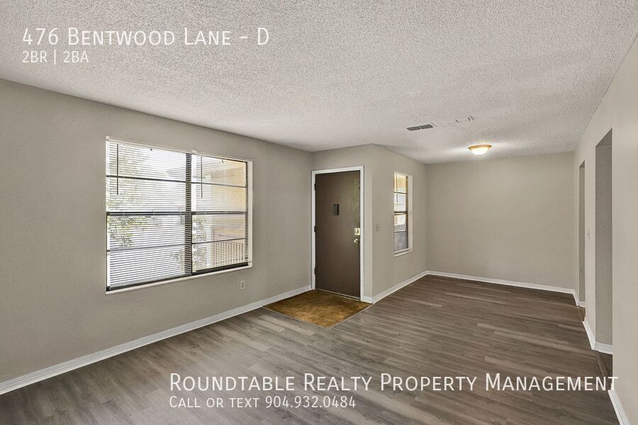 2 bedroom/ 1.5 bathroom apartment in Orange Park property image