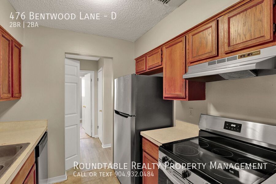 2 bedroom/ 1.5 bathroom apartment in Orange Park property image