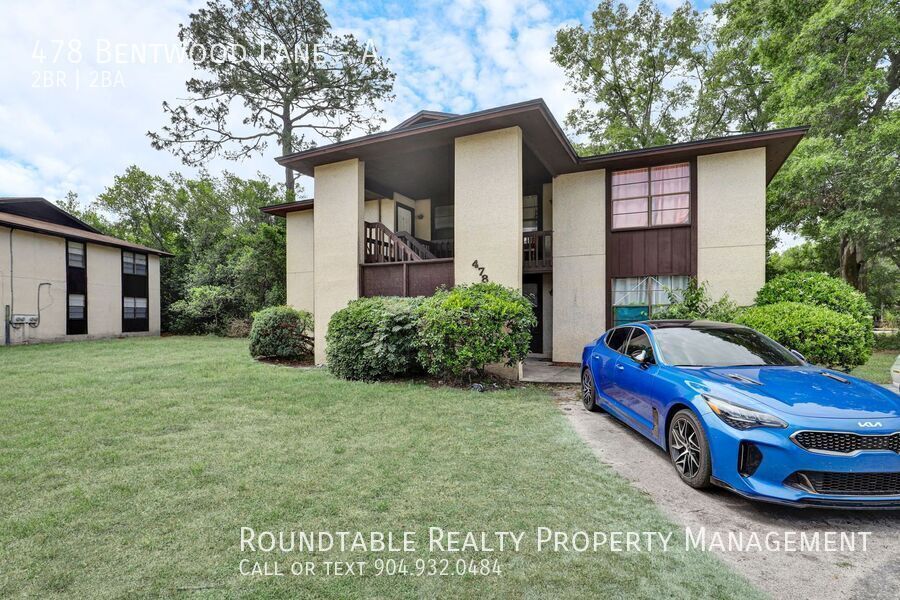 2 bedroom/ 1.5 bathroom apartment in Orange Park. Bottom floor! property image