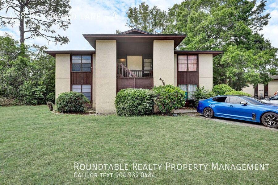 2 bedroom/ 1.5 bathroom apartment in Orange Park. Bottom floor! property image