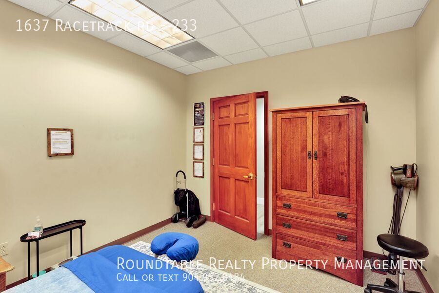 Office space for rent off Race Track rd! property image