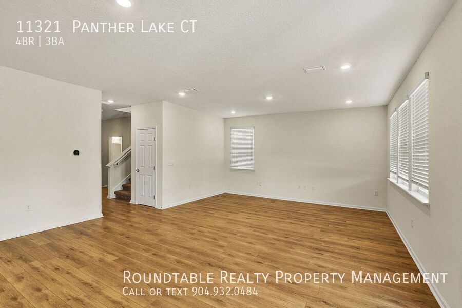 Like new 4 bedroom/ 3 bathroom home on the Westside property image