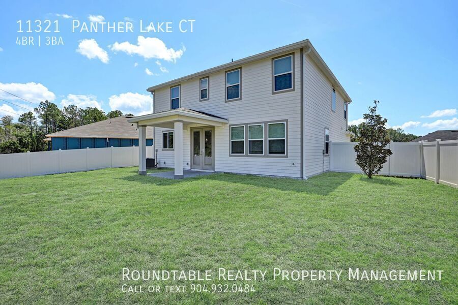 Like new 4 bedroom/ 3 bathroom home on the Westside property image