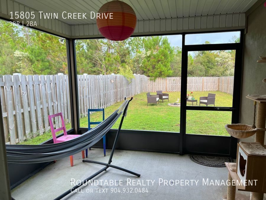 Beautiful 3 bedroom/ 2 bathroom home in Rivercity! property image