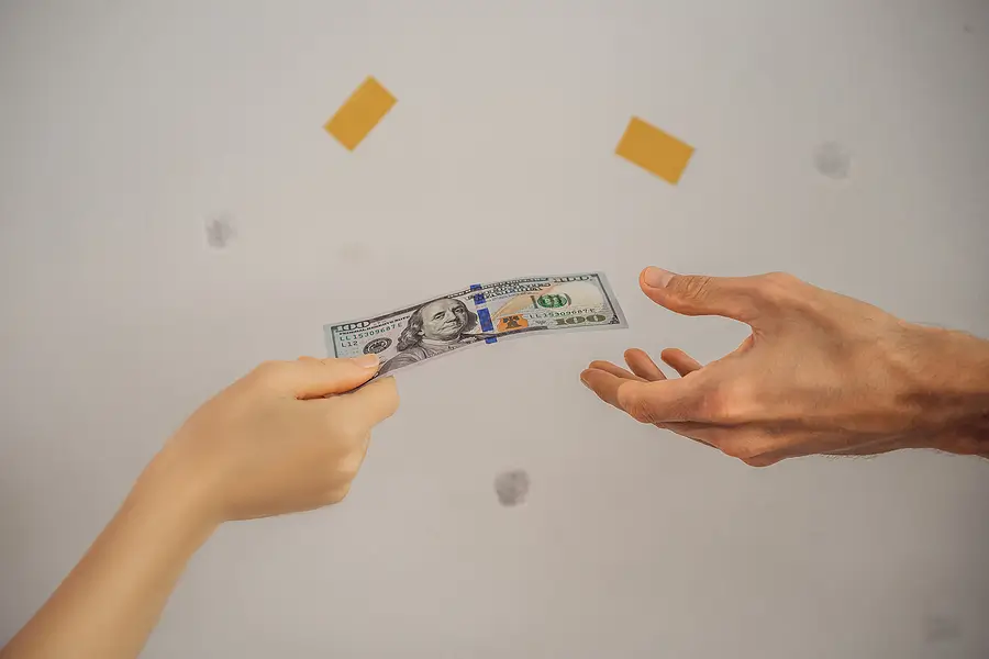 What Happens with the Security Deposit When the Tenant Moves Out?